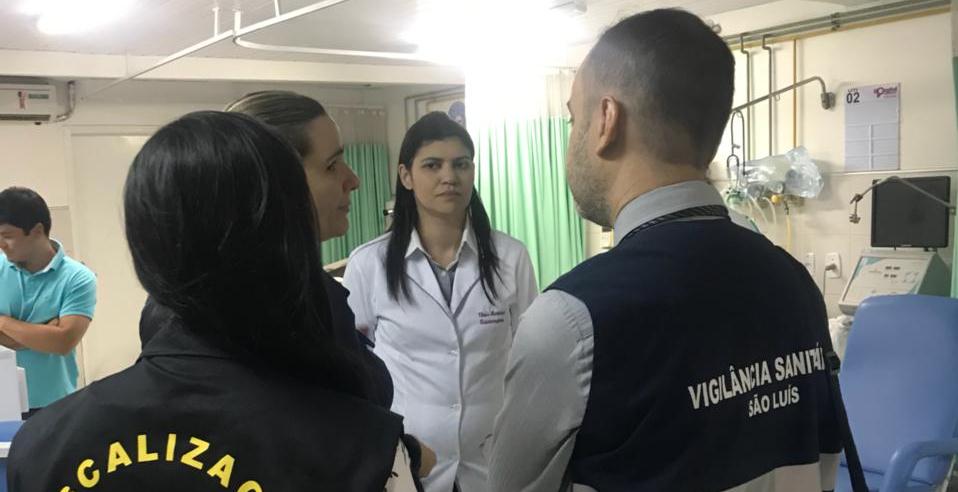 Corpo de fiscalização do CREFITO-16 e da Vigilância Sanitária de São Luís, durante vistoria no Hospital da Mulher.