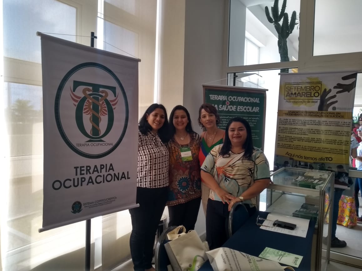 Dra. Ângela Cecim, a conselheira federal Dra. Ana Rita Lobo, e a vice-presidente do COFFITO, Dra. Patrícia Lima.